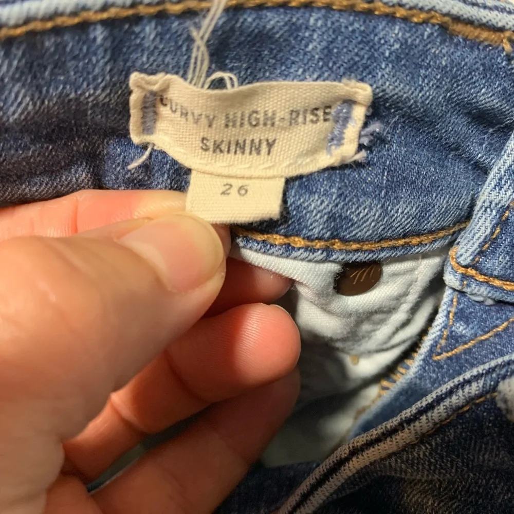 Madewell Curvy High Rise skinny jeans. Size 26. - Picture 4 of 11